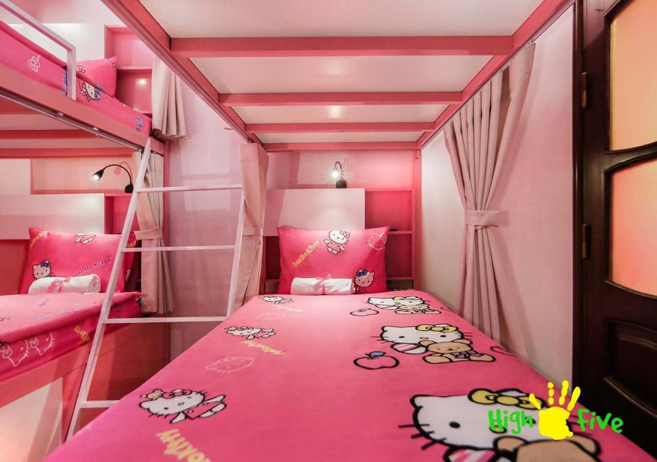 High Five Hostel