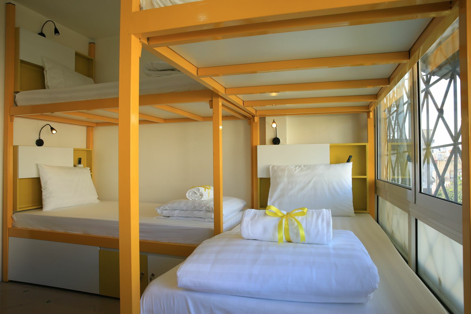 High Five Hostel *